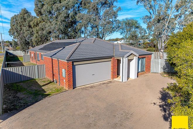 Picture of 40 Symbester Crescent, EAGLEHAWK VIC 3556
