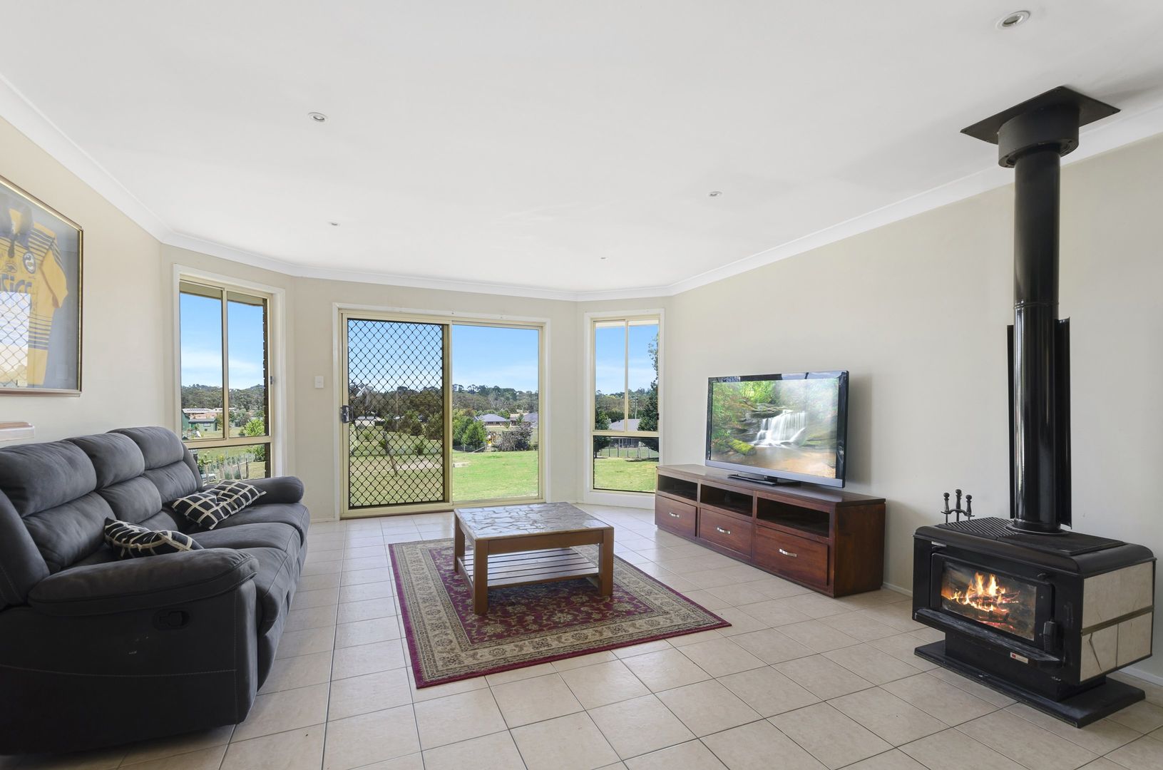 55 Farnborough Drive, Moss Vale NSW 2577, Image 2