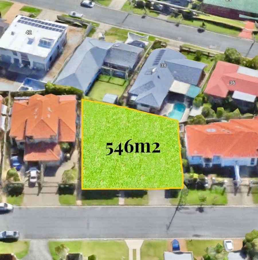 14 Poinciana Crescent, Bundall QLD 4217, Image 1