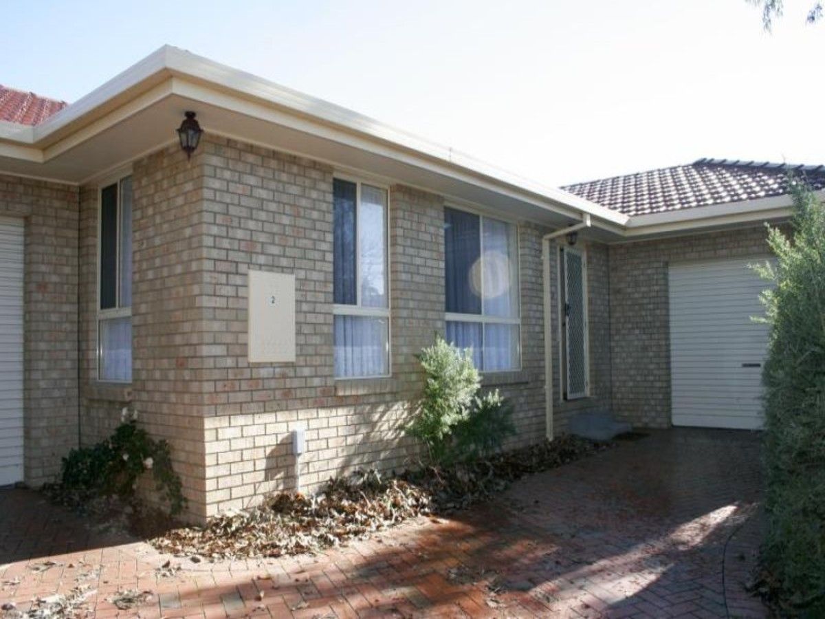 2/14 Willow Court, Sale VIC 3850, Image 0