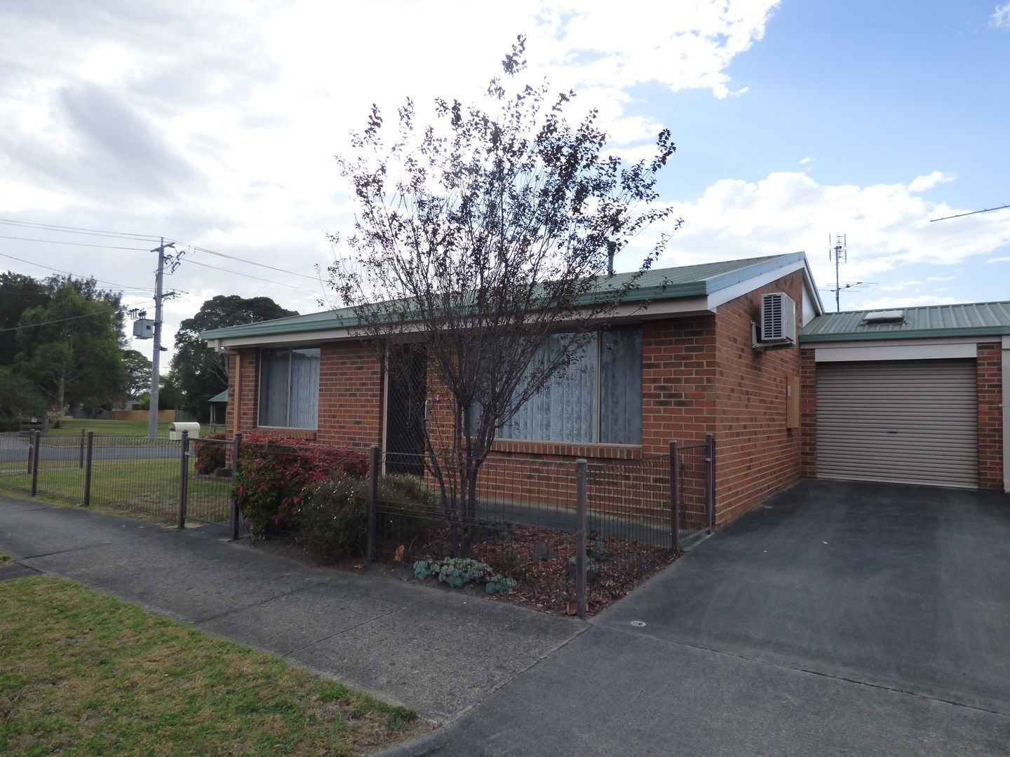 Unit 1/1 Saxtons Dr, Moe VIC 3825, Image 0