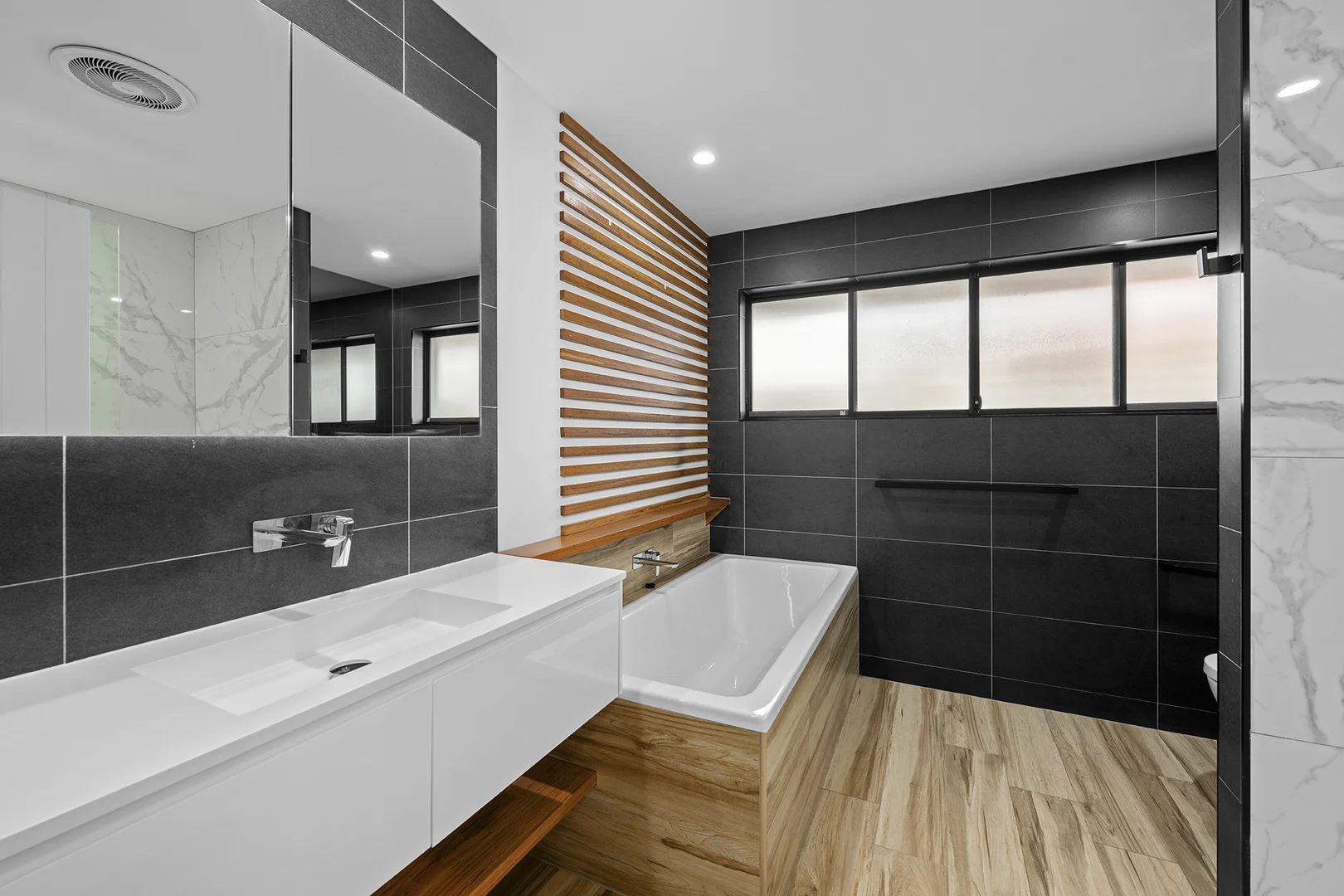 Additional image 8 of 7 Compass Court, Mermaid Waters QLD 4218