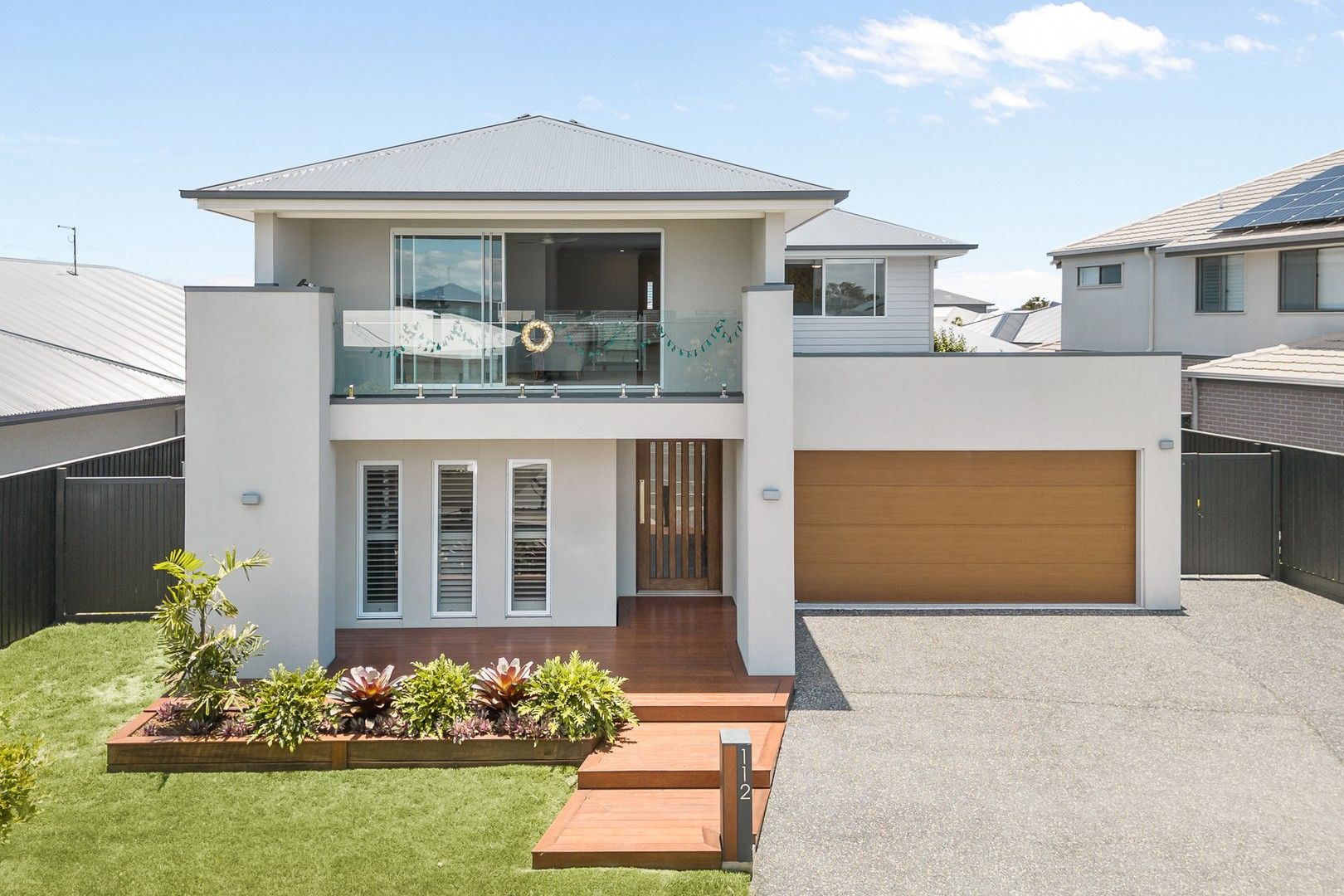 5 bedrooms House in 112 Lakeview Promenade NEWPORT QLD, 4020