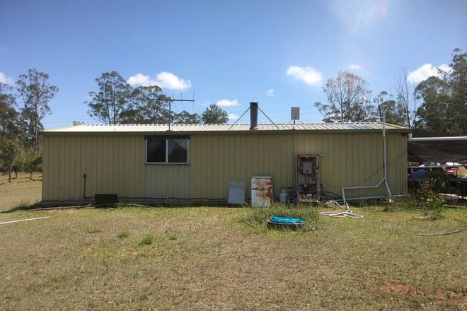 Picture of 218 Martin Crescent, BENARKIN QLD 4314