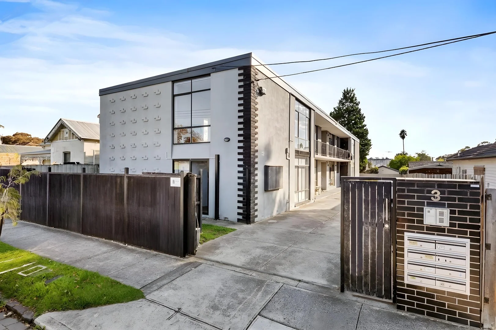 2/3 South Daly Street, Brunswick West VIC 3055