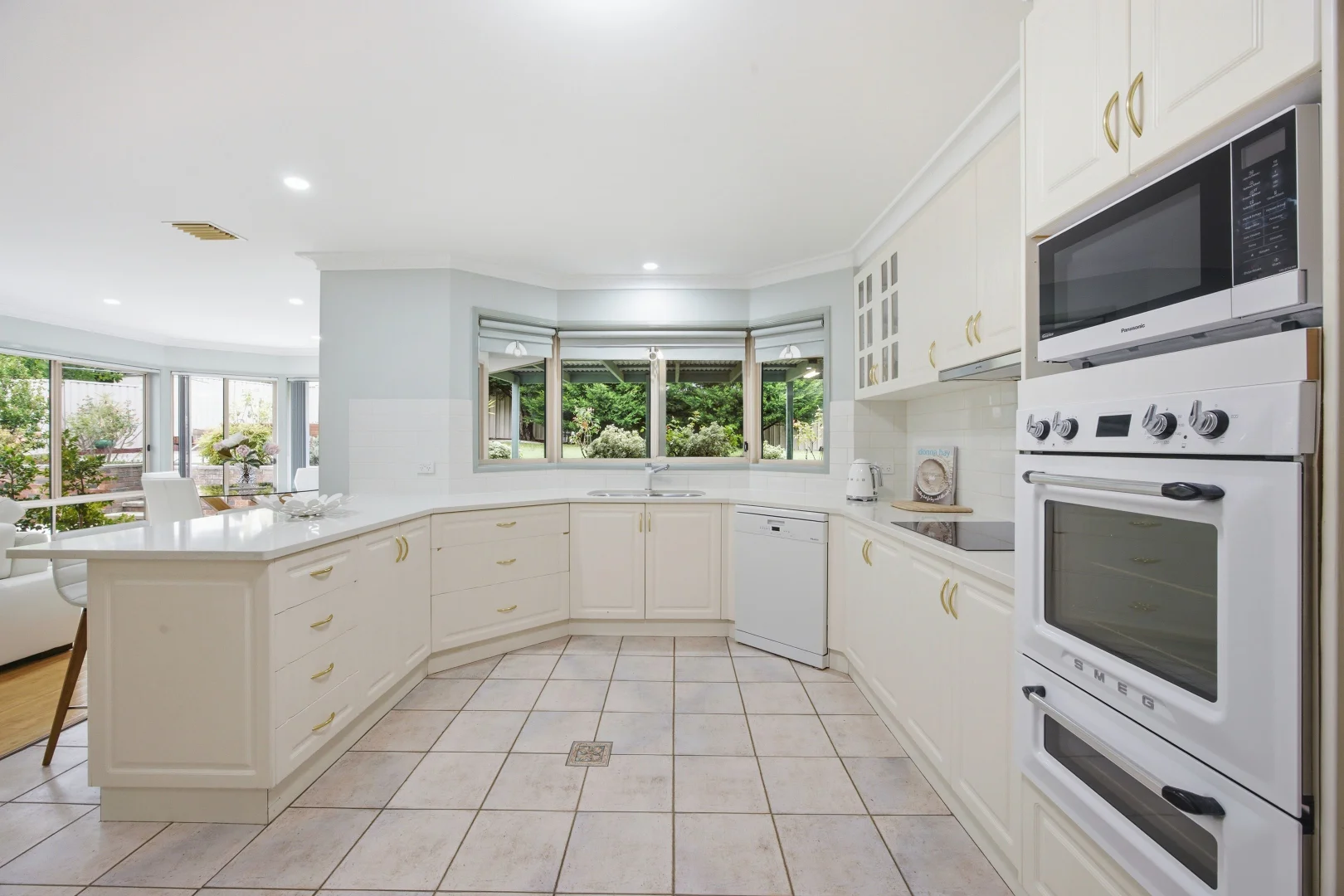 Additional image 5 of 14 Nugent Close, Jerrabomberra NSW 2619