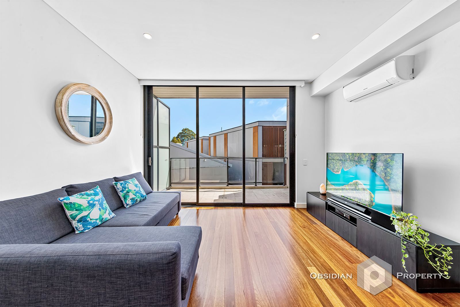 1 bedrooms Apartment / Unit / Flat in 303/2 Hazelbank Pl NORTH SYDNEY NSW, 2060