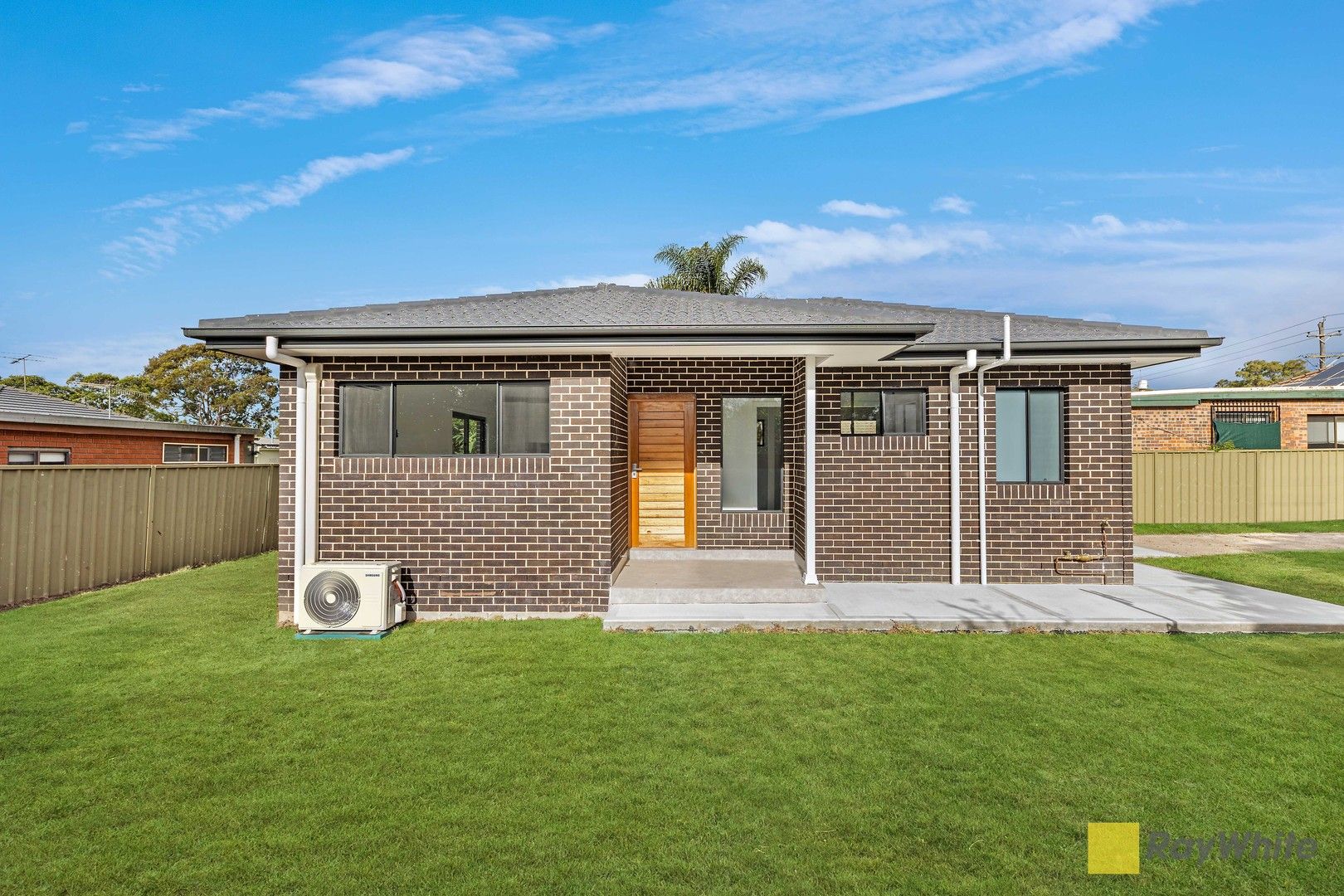 2 bedrooms Apartment / Unit / Flat in 11A Lucas Road SEVEN HILLS NSW, 2147