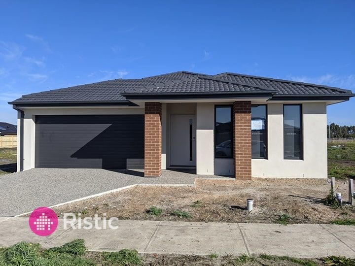 4 bedrooms House in 8 Binap Road EPPING VIC, 3076