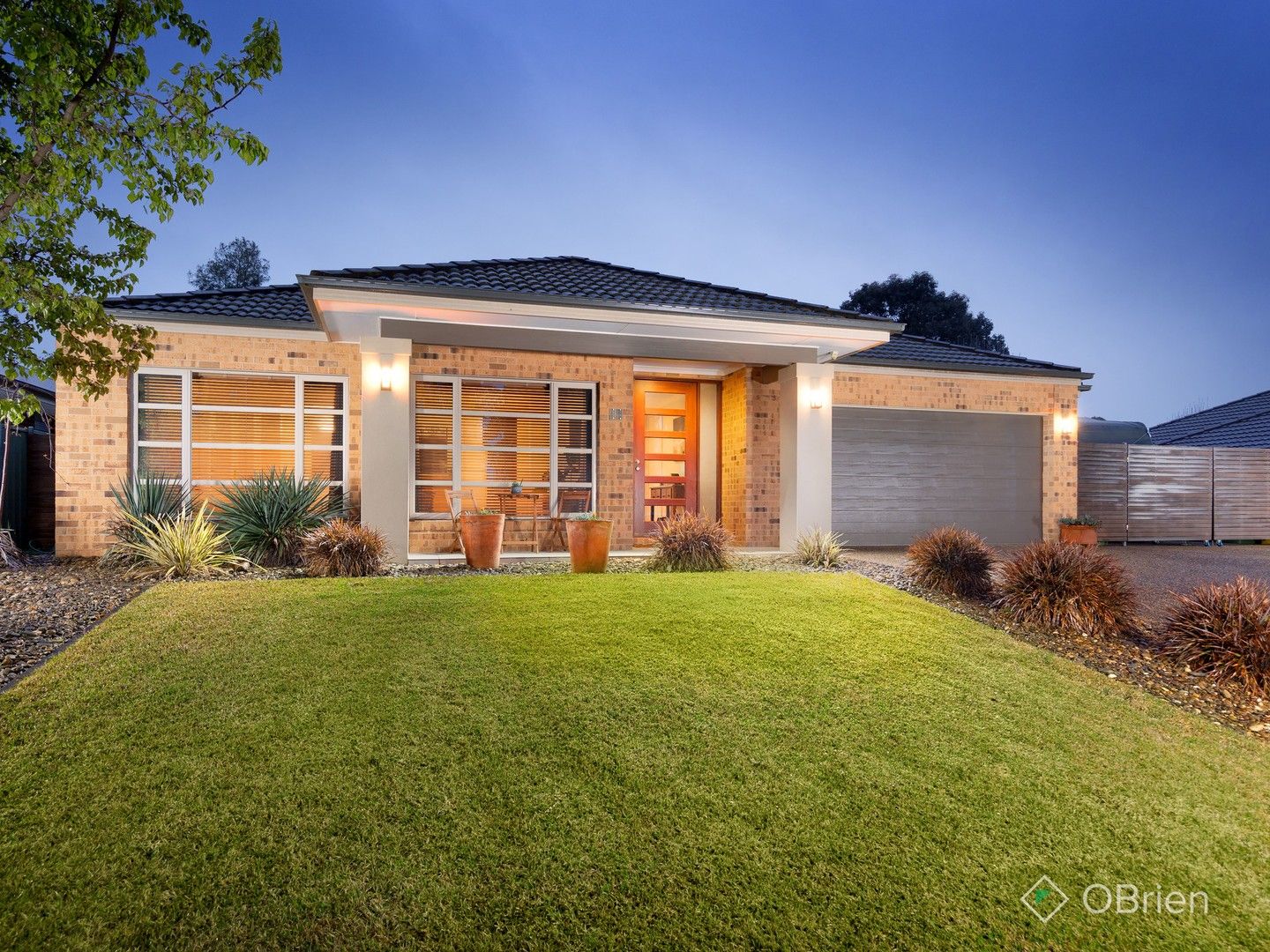 11 Featherstone Avenue, Glenroy NSW 2640, Image 0