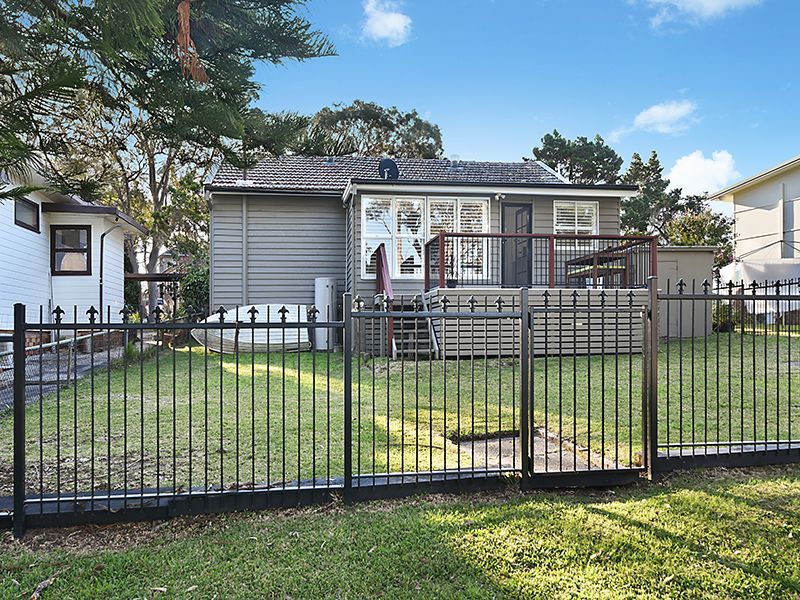 121 Sunrise Avenue, Budgewoi NSW 2262, Image 0