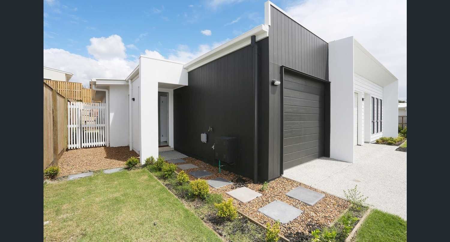 1 bedrooms Semi-Detached in 2/10 Loft Court PIMPAMA QLD, 4209