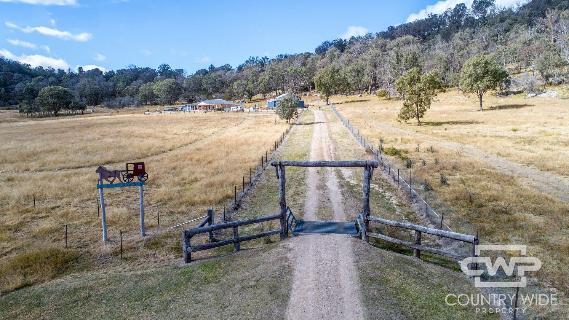 6 bedrooms Rural in 128 McCowens Road TENTERFIELD NSW, 2372