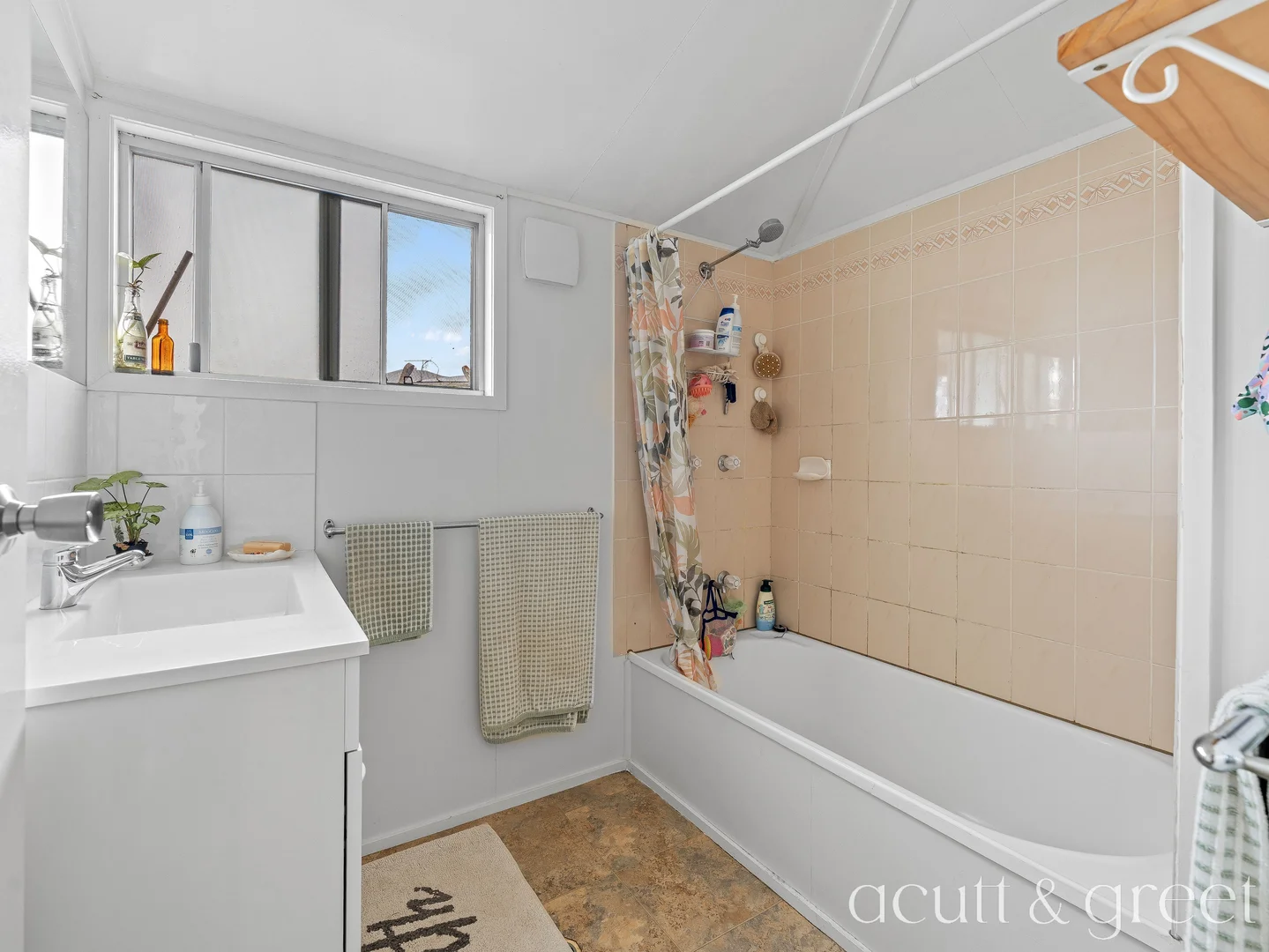 Additional image 15 of 4 Malabar Drive, Forest Hill QLD 4342