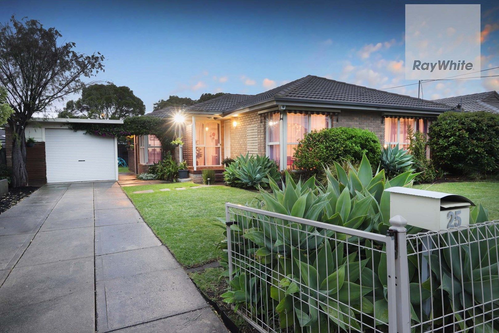 25 Dianne Drive, Tullamarine VIC 3043, Image 1