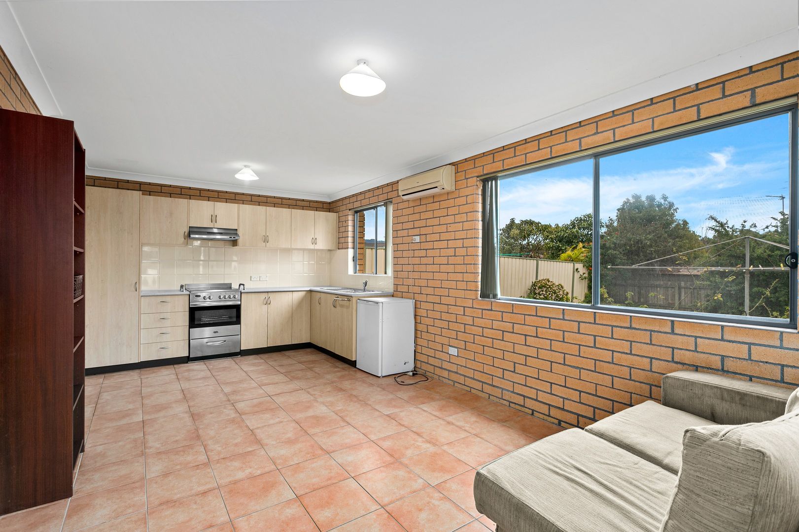 10 Kimbeth Crescent, Albion Park Rail NSW 2527, Image 2