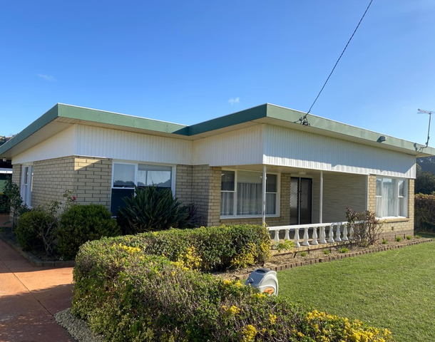 43 Penguin Road, West Ulverstone TAS 7315