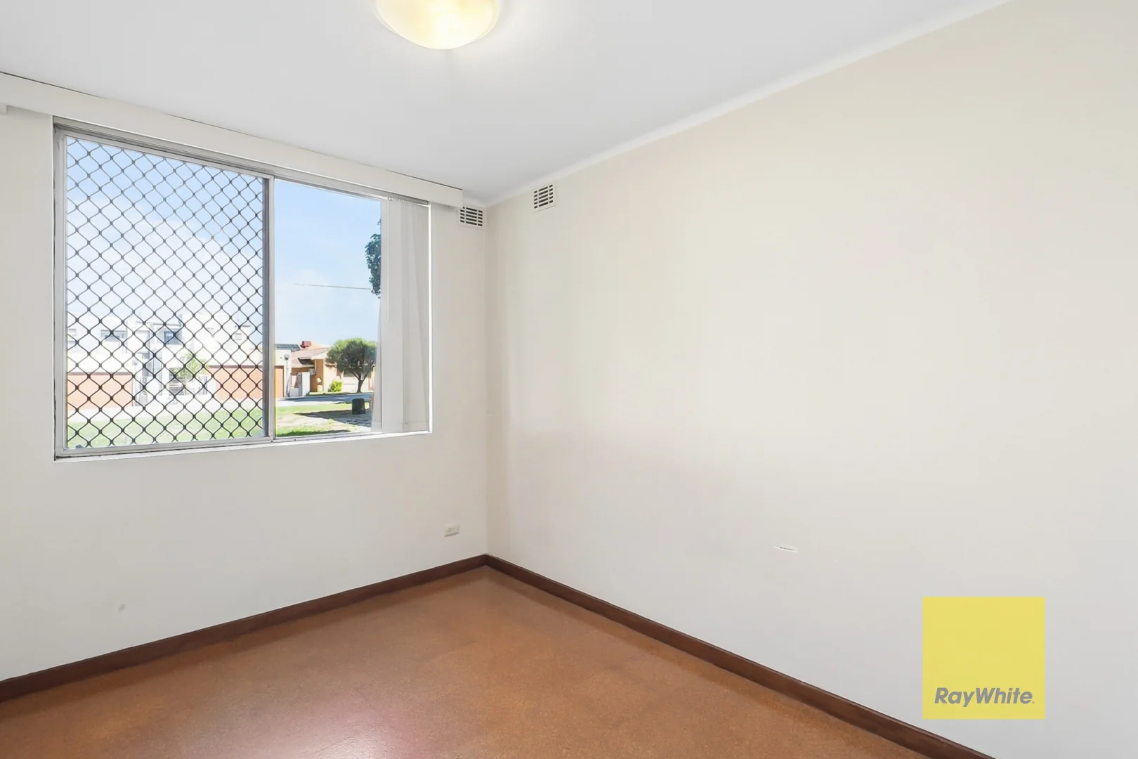 Additional image 9 of 2/71 Golf View Street, Yokine WA 6060