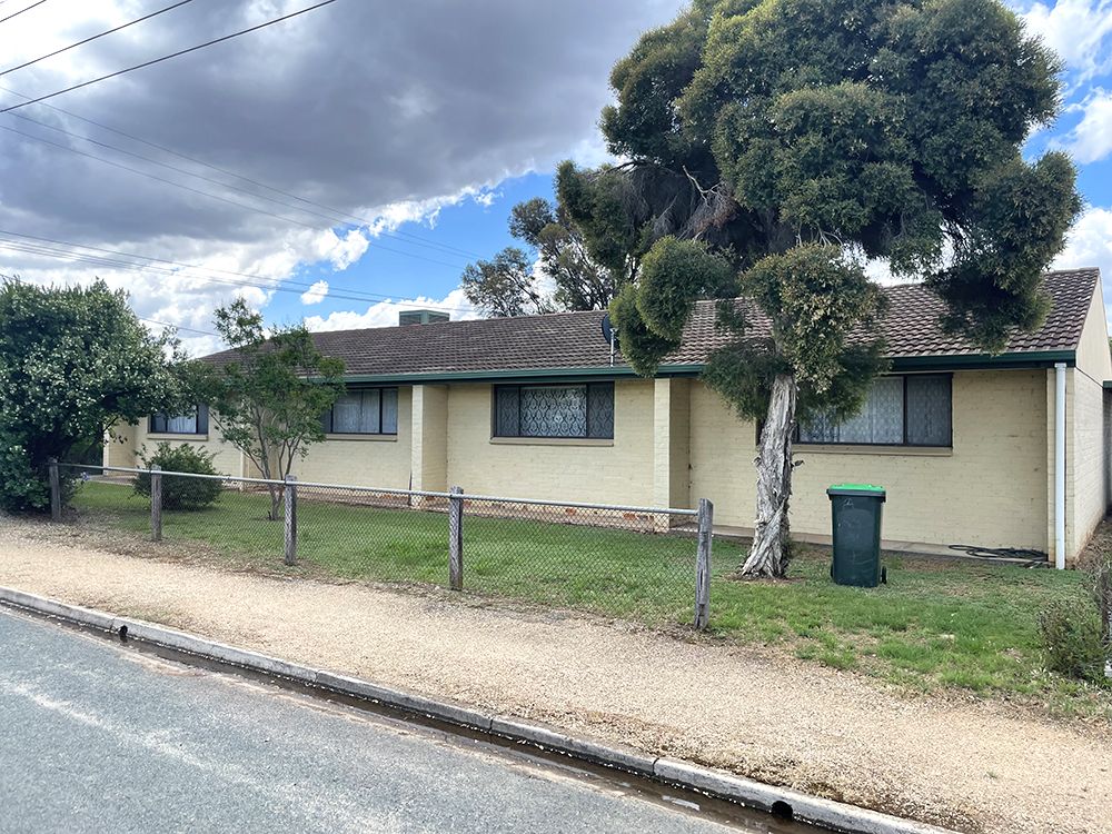 4 bedrooms Block of Units in 1-3/23 Harcourt Street NATHALIA VIC, 3638