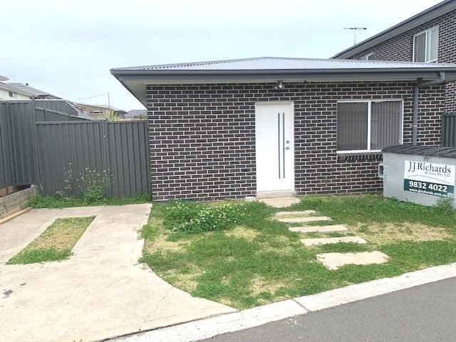 2 bedrooms House in 18a Jamestown Avenue DENHAM COURT NSW, 2565