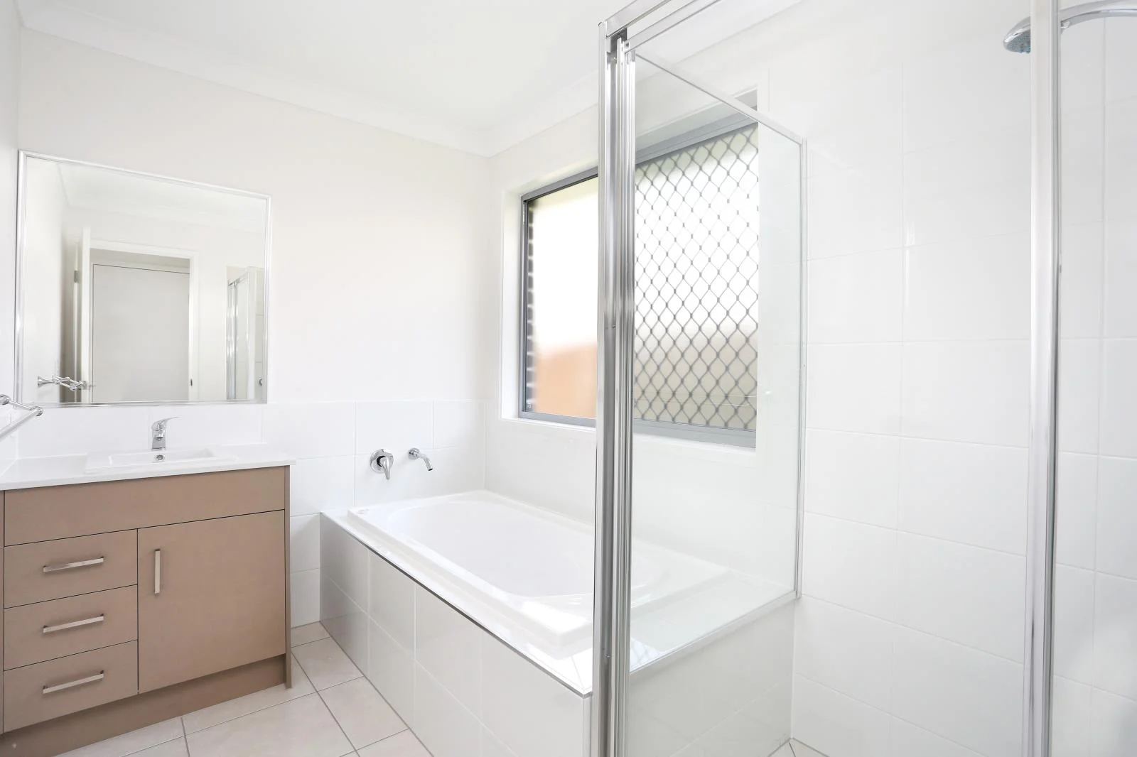 Additional image 9 of 36 Isla Street, Park Ridge QLD 4125