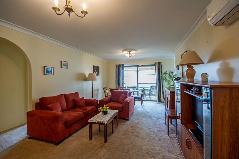 2/19 Turner Crescent, Orange NSW 2800, Image 2