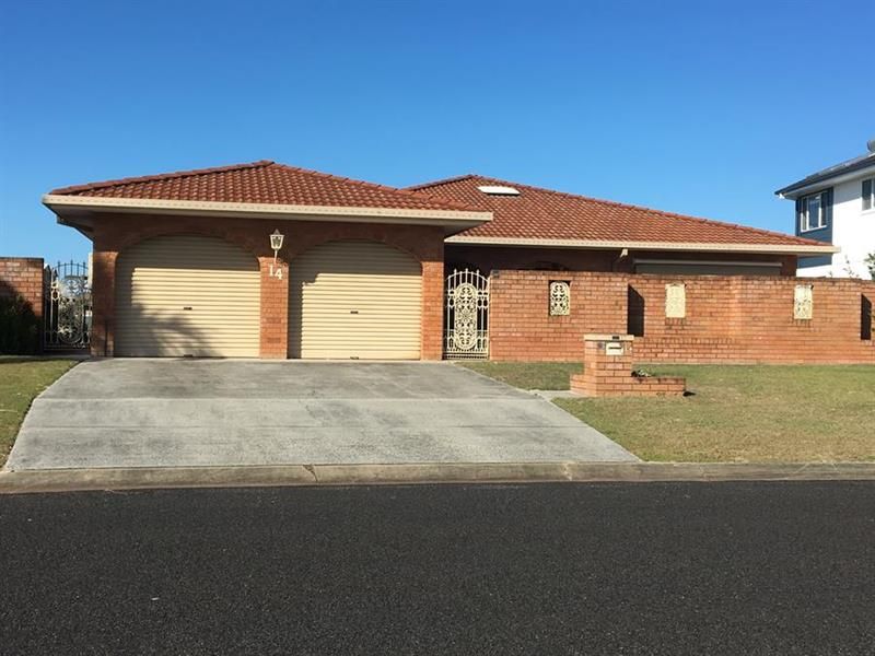 14 Acacia Cct, Yamba NSW 2464, Image 1