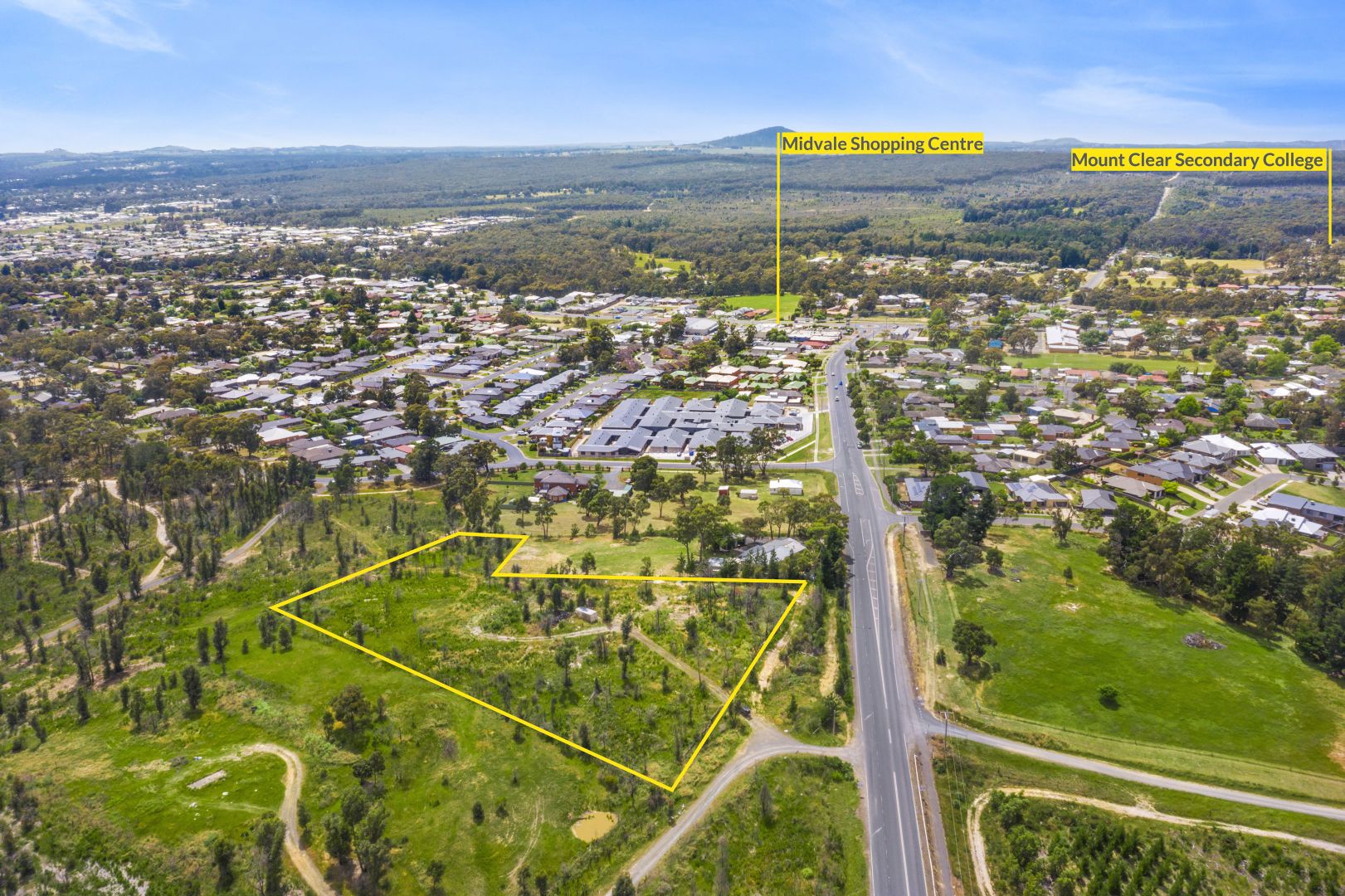 212 Whitehorse Road, Mount Clear VIC 3350, Image 2