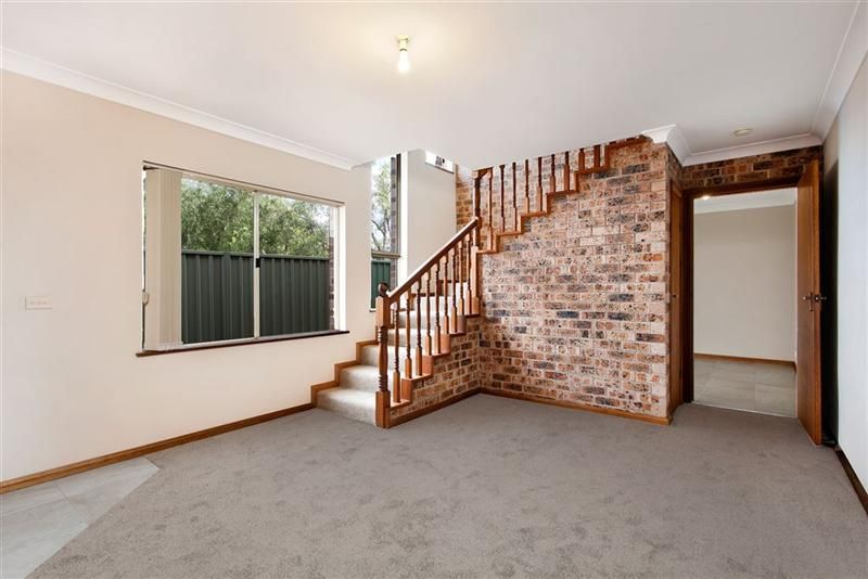 1/2 Russell Street, Albion Park NSW 2527, Image 2