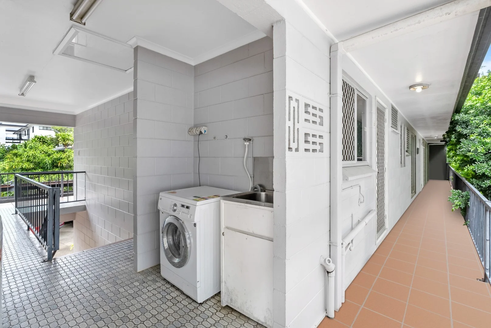 Additional image 18 of 6/392 Severin Street, Parramatta Park QLD 4870