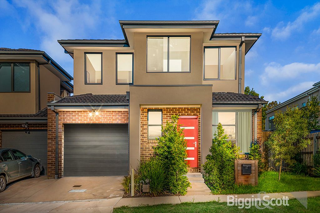 2C Elaroo Street, Chadstone VIC 3148, Image 0