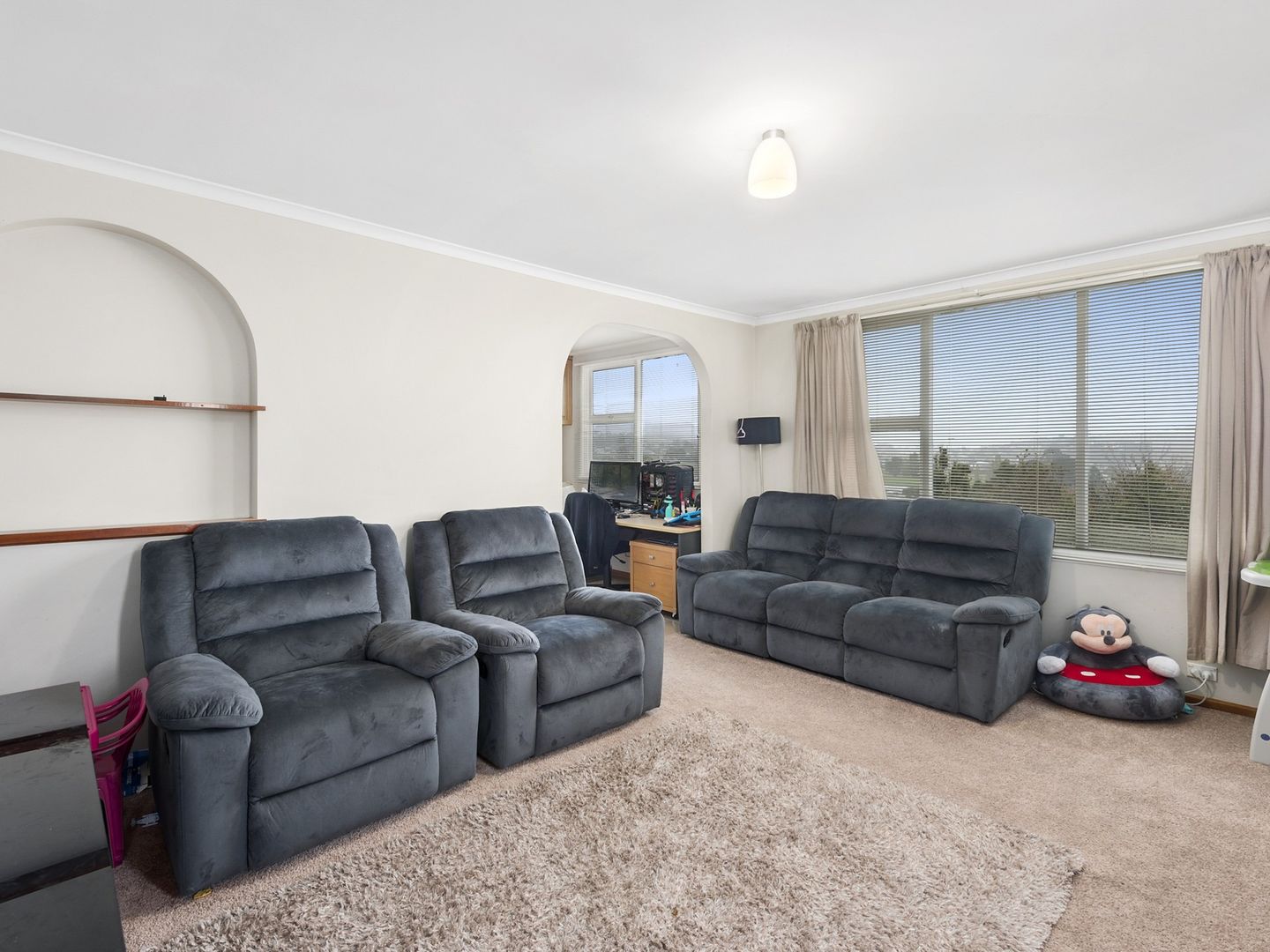 10 Centenary Crescent, Claremont TAS 7011, Image 2