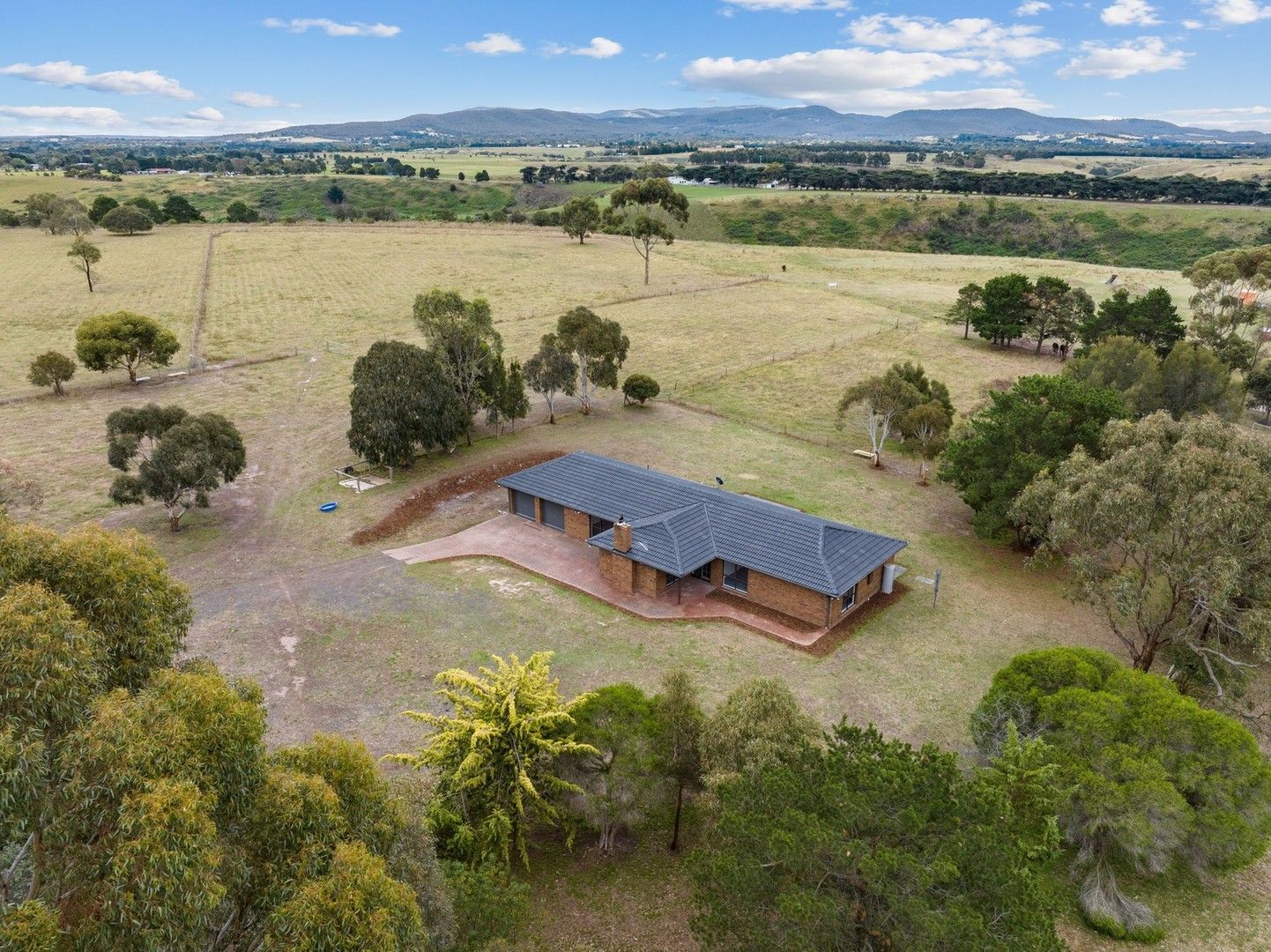 225 Palmer Road, Sunbury VIC 3429 House for Sale Domain