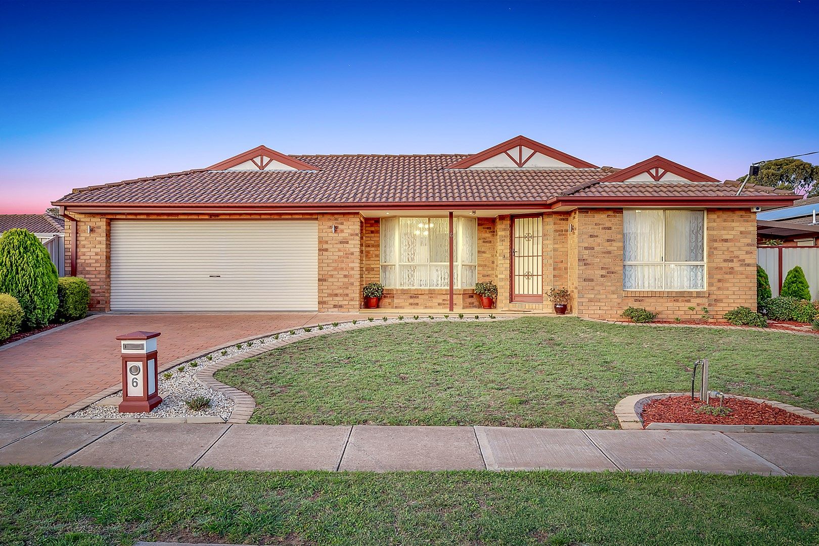 6 Manningtree Parade, Craigieburn VIC 3064, Image 0