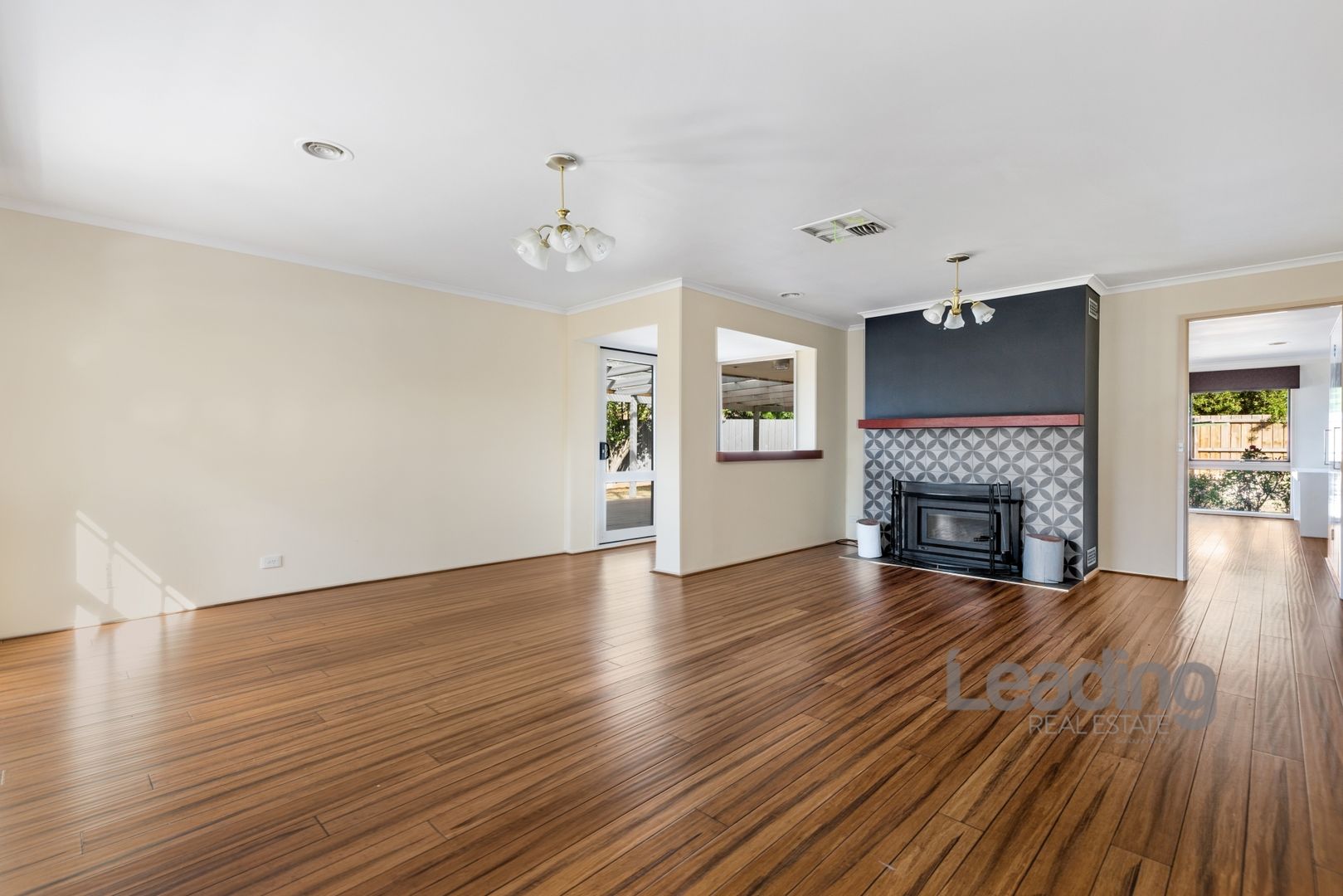 17 Chifley Court, Sunbury VIC 3429, Image 1