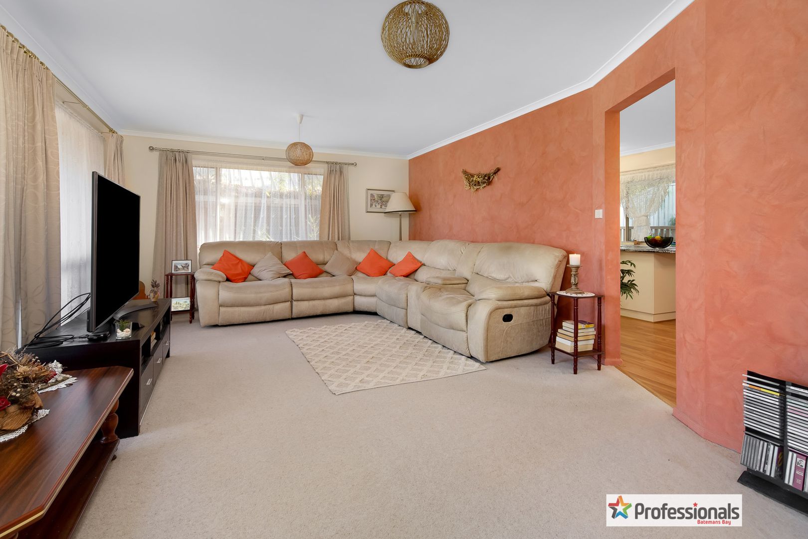 35 Dominic Drive, Batehaven NSW 2536, Image 2