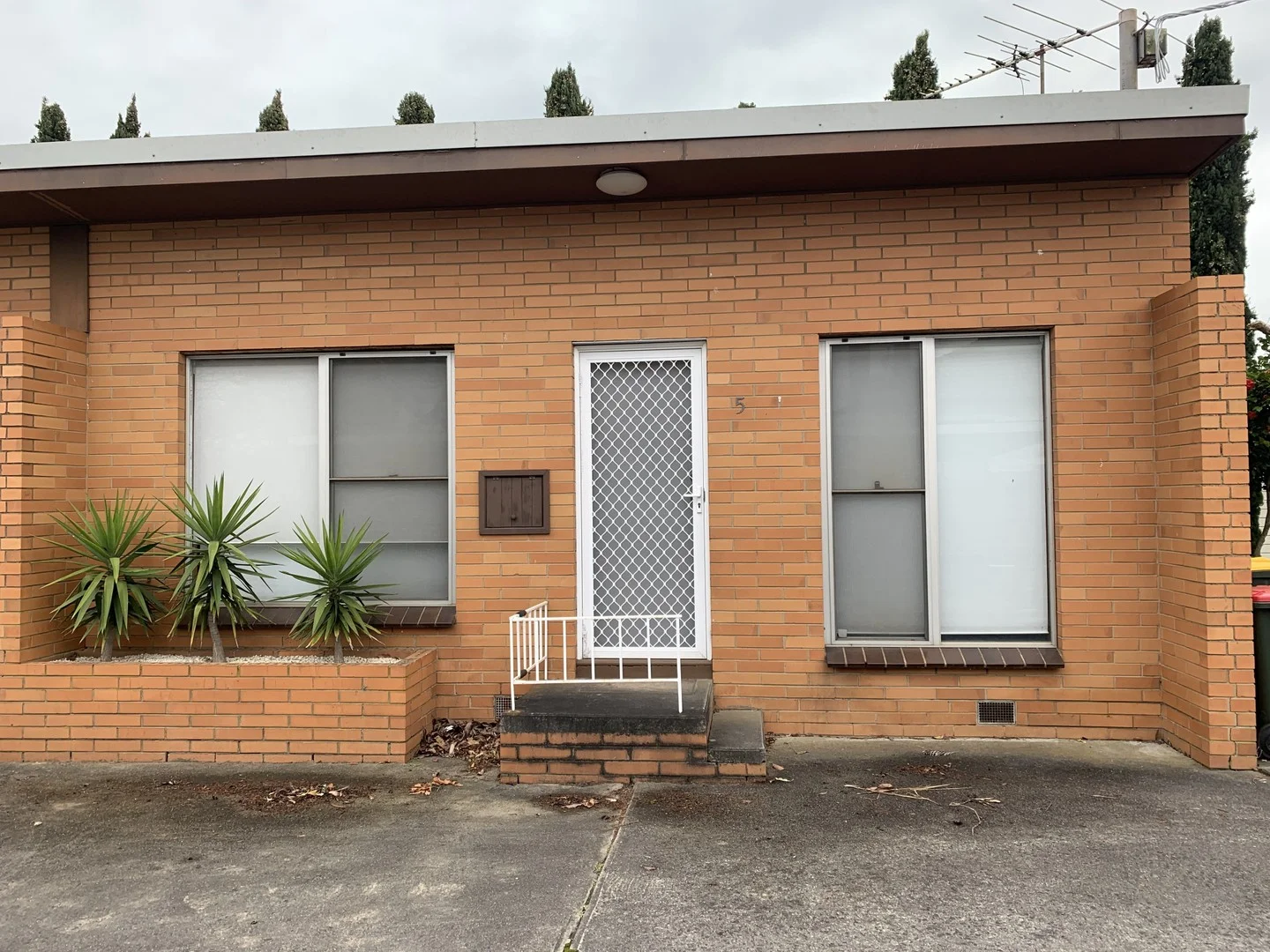 Primary image of Unit 5/5 High Street, Moe VIC 3825