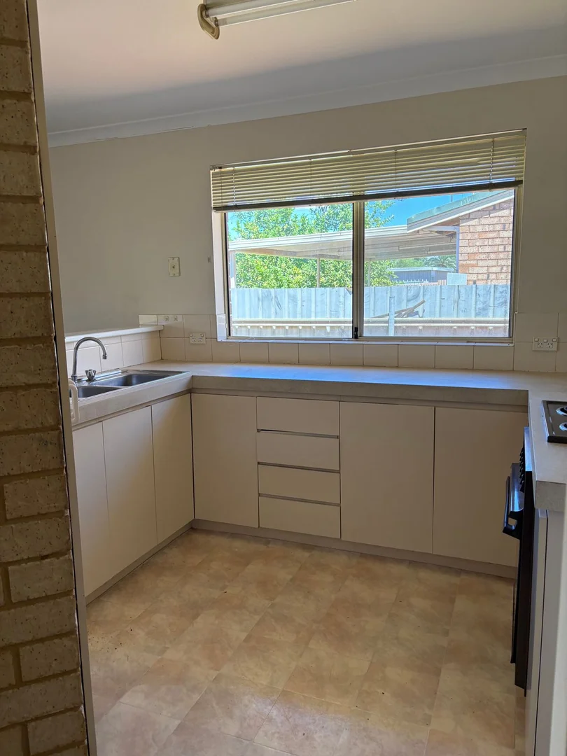 Additional image 2 of 207C Hare Street, West Lamington WA 6430