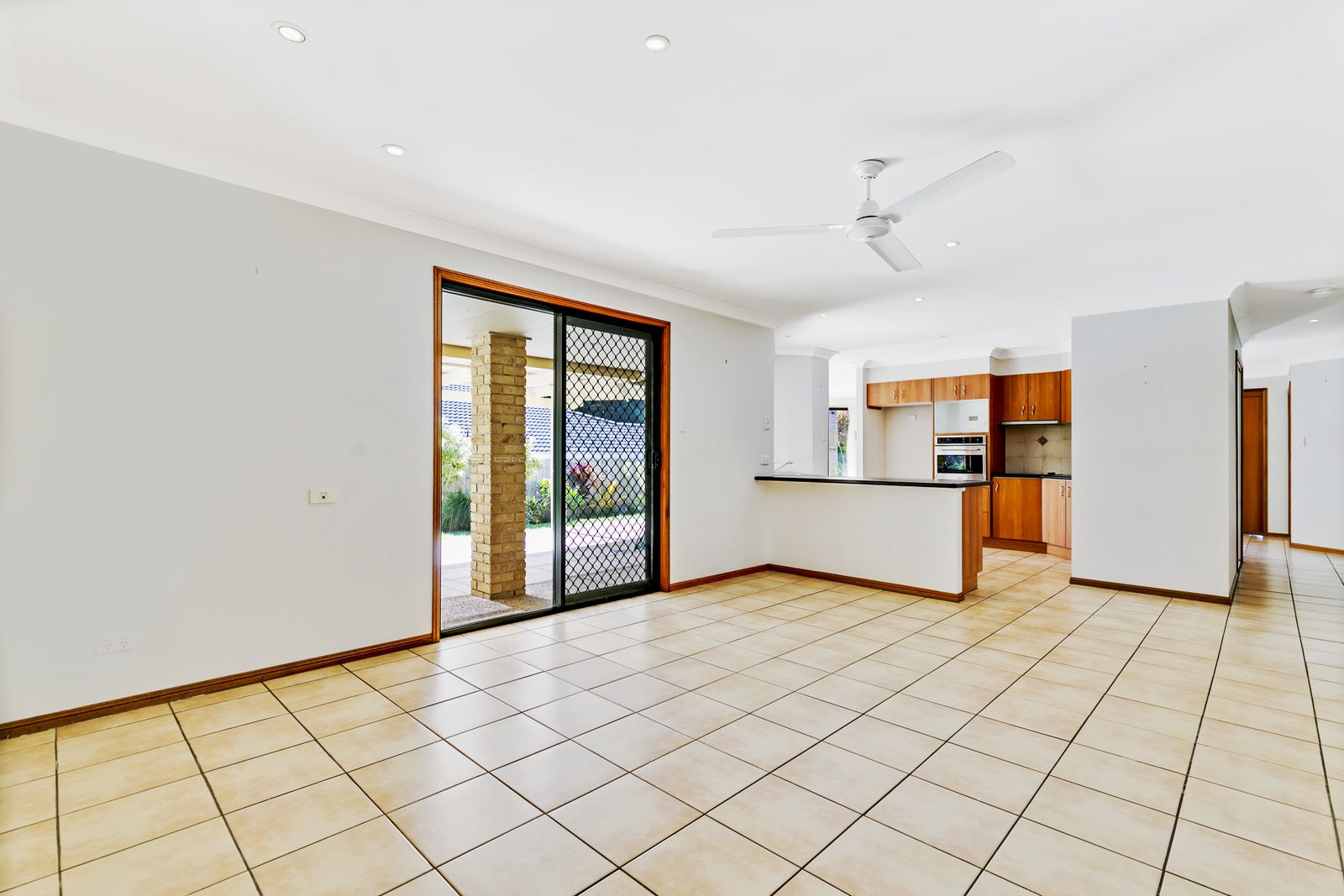 8 Starkey Street, Palmwoods QLD 4555, Image 2