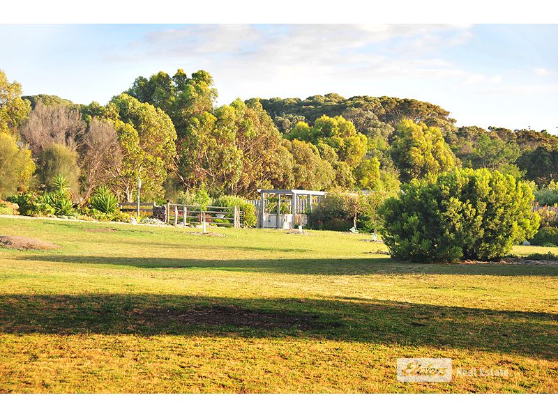 82 Beacon Hill Road, Robe SA 5276, Image 2