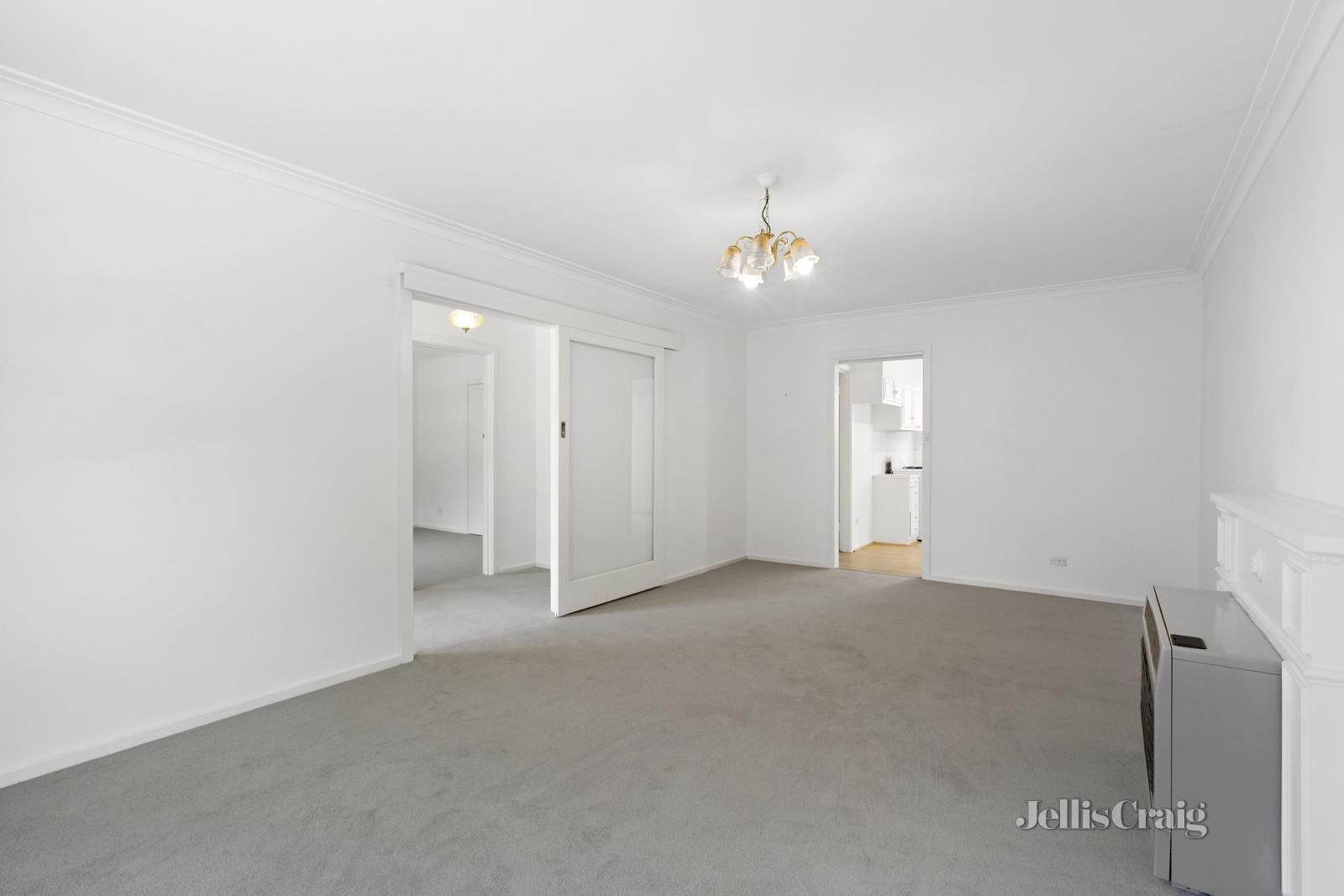 2/58 Windsor Crescent, Surrey Hills VIC 3127, Image 1