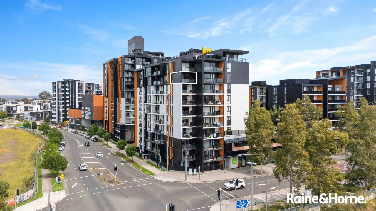 806/56 Soldiers Parade, Edmondson Park NSW 2174