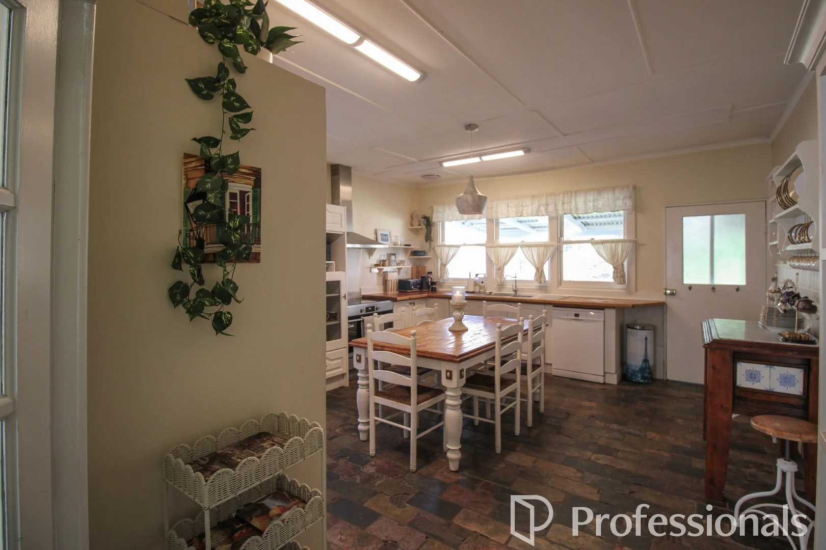 Additional image 20 of 9 King Street, Rosedale VIC 3847