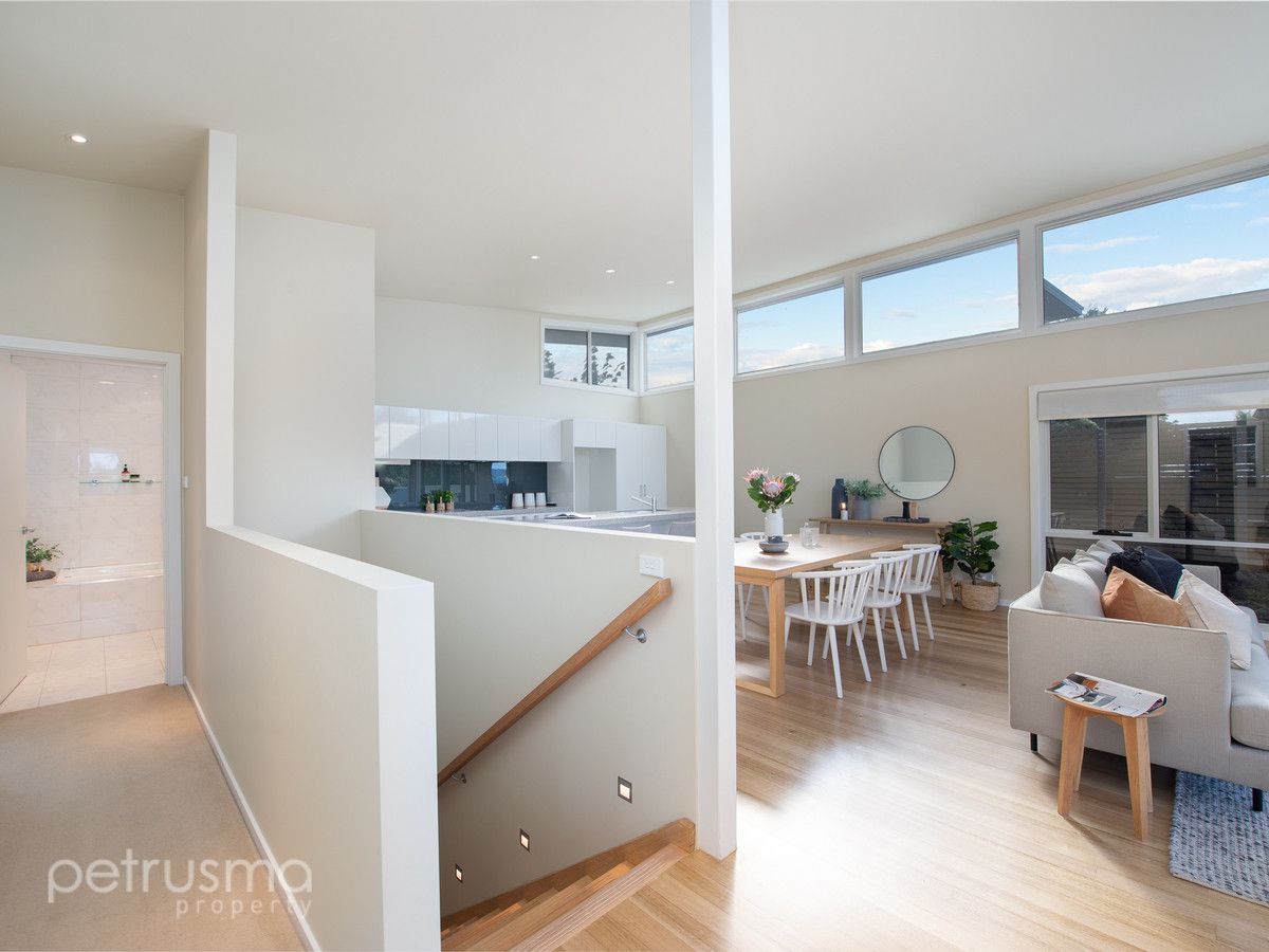 2/906 Sandy Bay Road, Sandy Bay TAS 7005, Image 2