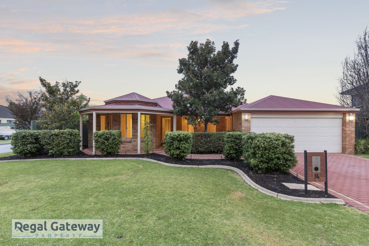 14 Kurrajong Approach, Atwell WA 6164, Image 0