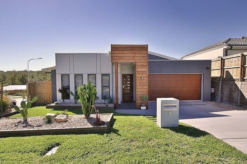 4 bedrooms House in 2 Stanicki Circuit BELLBIRD PARK QLD, 4300