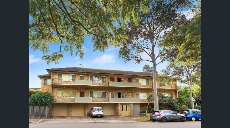 1 bedrooms Apartment / Unit / Flat in 2/215 Ernest Street CAMMERAY NSW, 2062