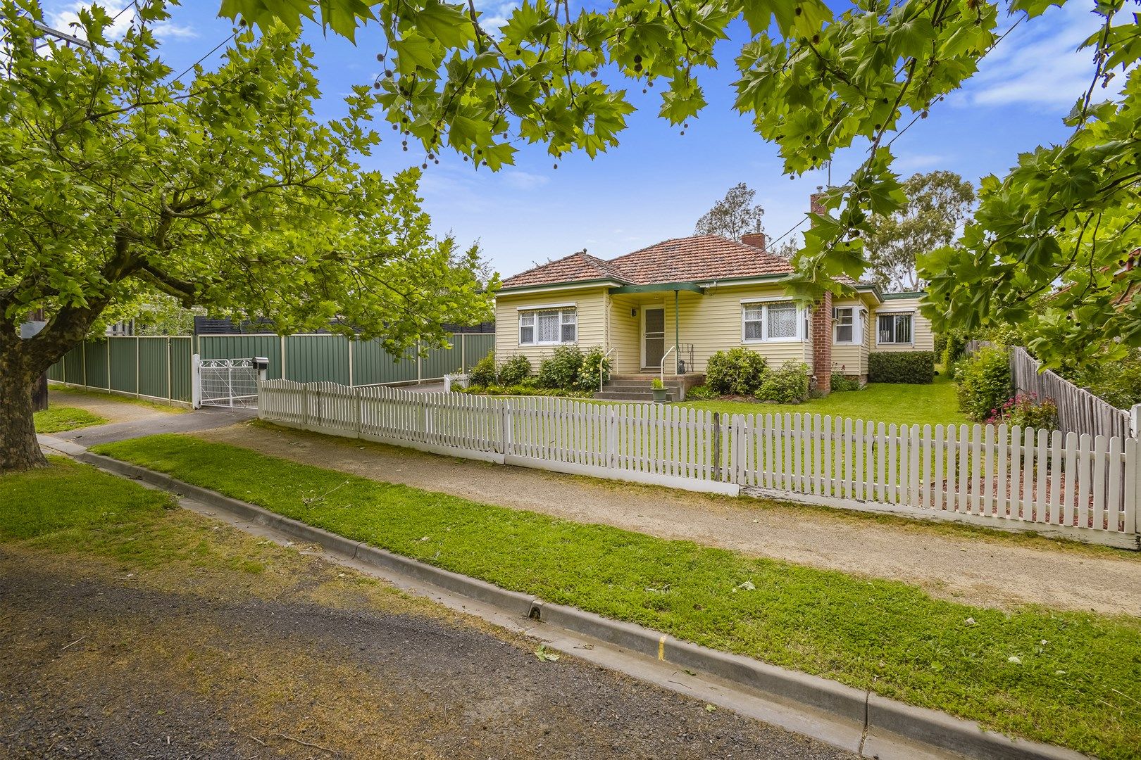 8 Ebden Street, Kyneton VIC 3444, Image 0