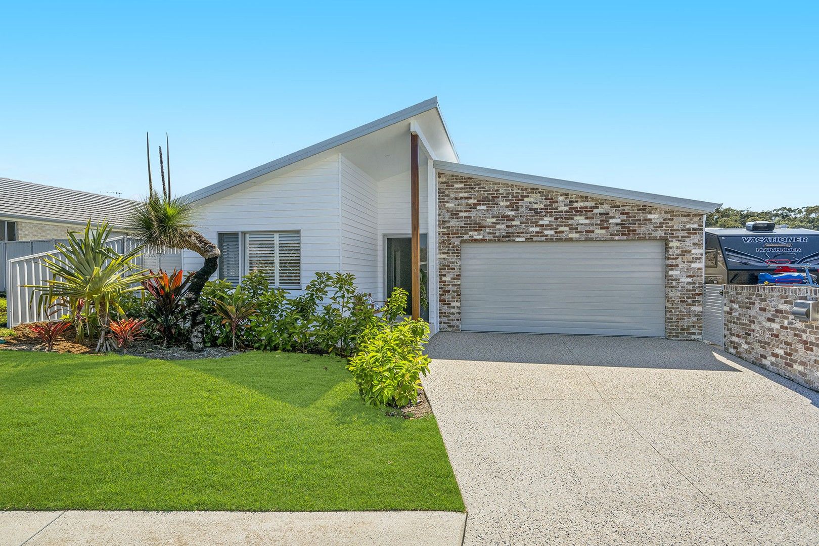 5 Borrowdale Avenue, Dunbogan NSW 2443, Image 0