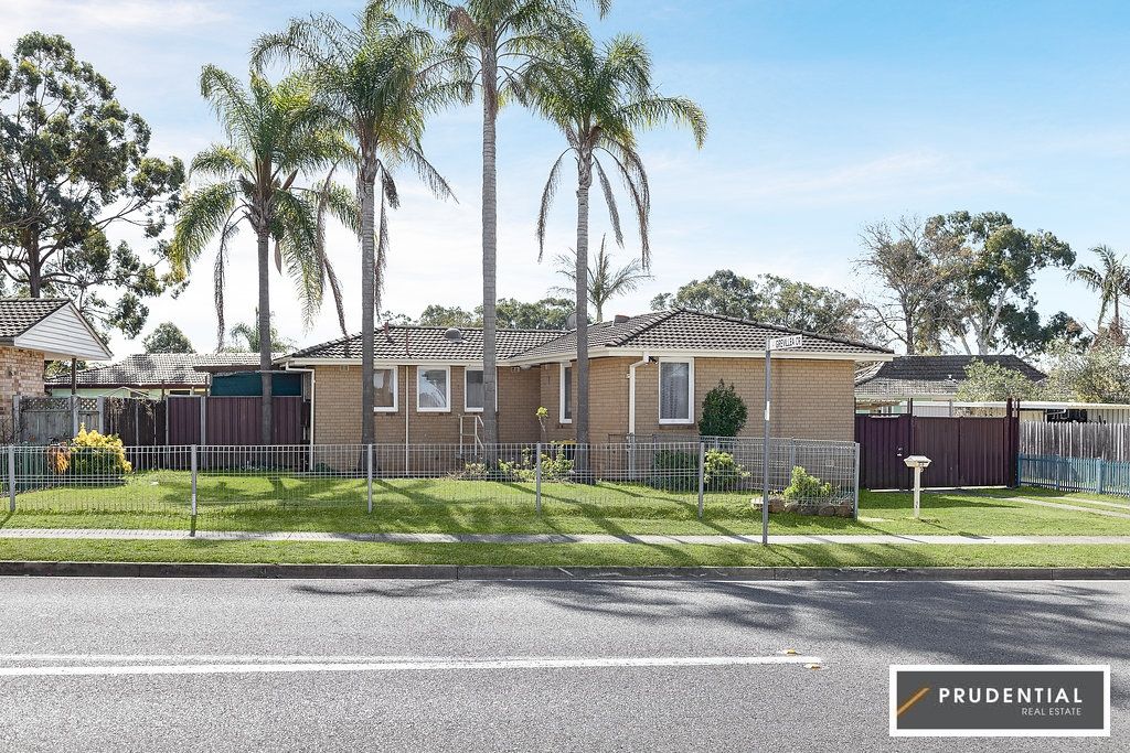 53 Eucalyptus dr, Macquarie Fields NSW 2564, Image 0